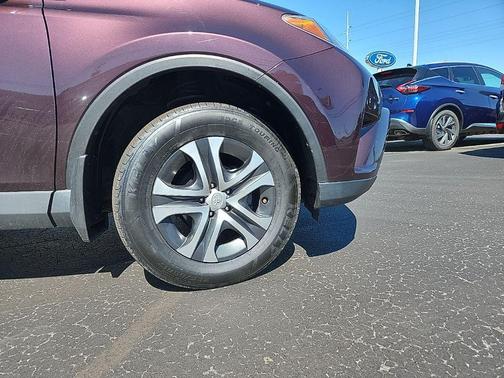 Black Currant Metallic 2018 Toyota RAV4 LE