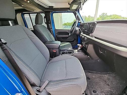 2024 Jeep Gladiator Sport