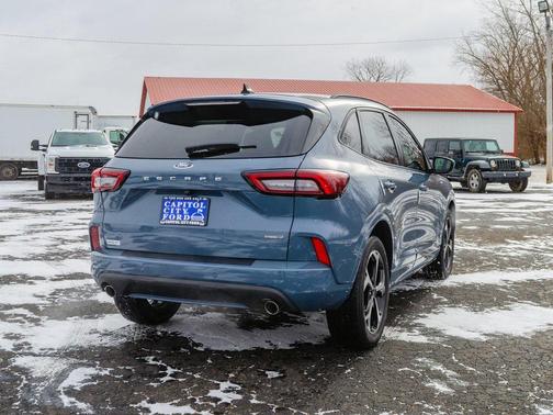 2023 Ford Escape ST-Line Elite