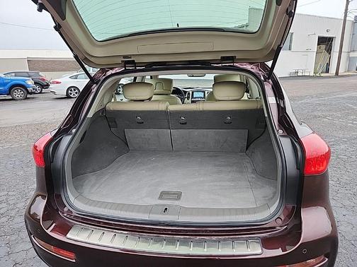 Midnight Garnet 2016 INFINITI QX50 Base