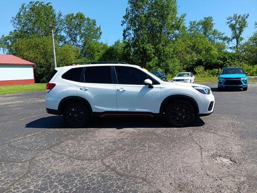 Crystal White Pearl 2019 Subaru Forester Sport