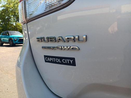 Crystal White Pearl 2019 Subaru Forester Sport