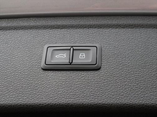2022 Audi SQ5 3.0T Premium Plus