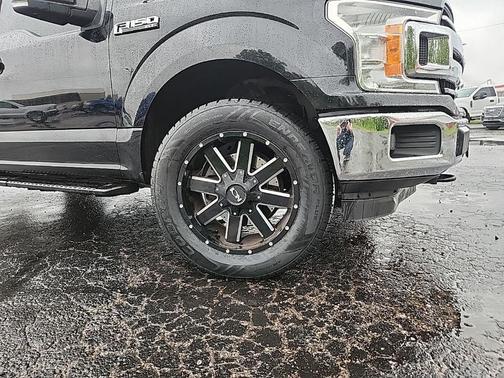 Shadow Black 2018 Ford F-150 XLT