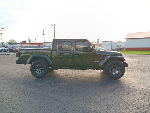 Sarge Green Clearcoat 2023 Jeep Gladiator Overland