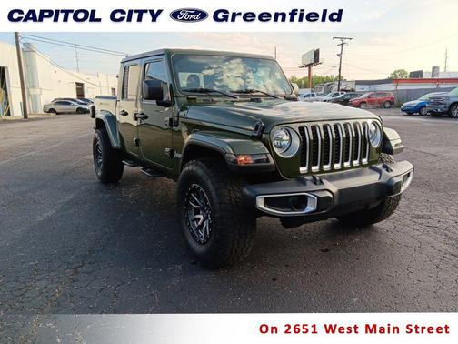 Sarge Green Clearcoat 2023 Jeep Gladiator Overland