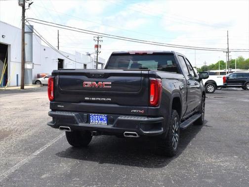 2022 GMC Sierra 1500 AT4