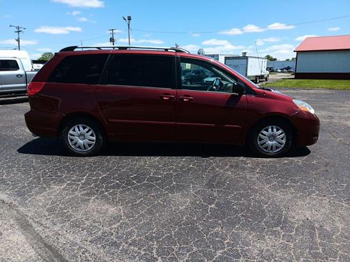Salsa Red Pearl 2008 Toyota Sienna CE