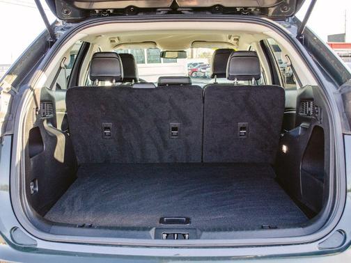 Forged Green Metallic 2023 Ford Edge SEL