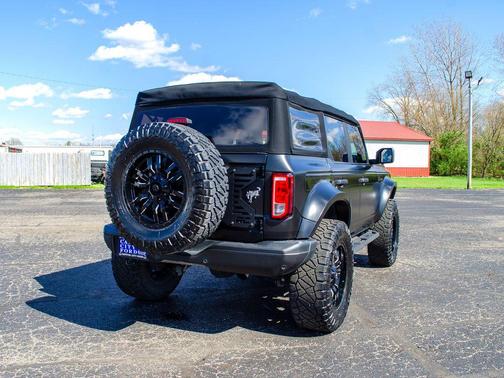 Shadow Black 2022 Ford Bronco Black Diamond