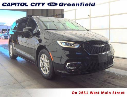 2025 Chrysler Pacifica L