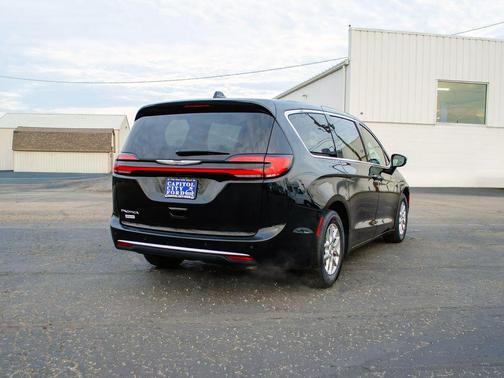 2025 Chrysler Pacifica L