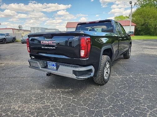 Onyx Black 2022 GMC Sierra 1500 Pro