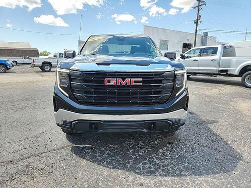 Onyx Black 2022 GMC Sierra 1500 Pro