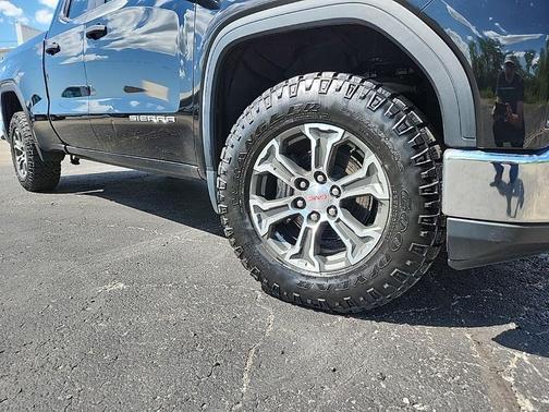 Onyx Black 2022 GMC Sierra 1500 Pro