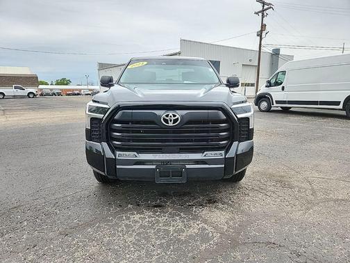 Midnight Black Metallic 2024 Toyota Tundra SR5