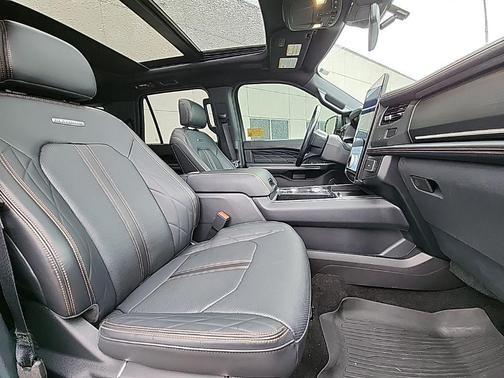 Agate Black Metallic 2023 Ford Expedition Platinum
