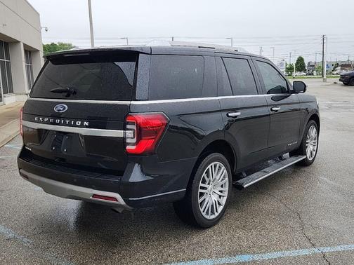 Agate Black Metallic 2023 Ford Expedition Platinum