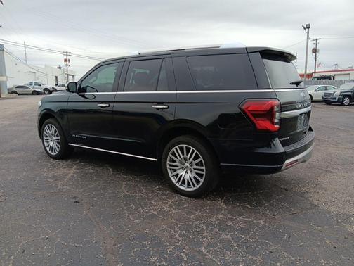 Agate Black Metallic 2023 Ford Expedition Platinum