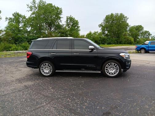Agate Black Metallic 2023 Ford Expedition Platinum