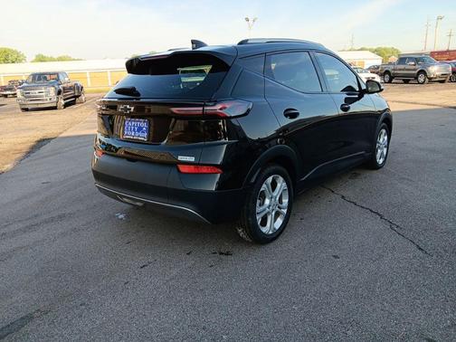 Mosaic Black Metallic 2023 Chevrolet Bolt EUV FWD LT