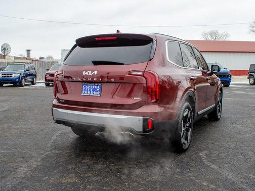 2023 Kia Telluride S