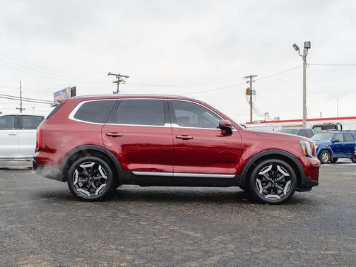 2023 Kia Telluride S