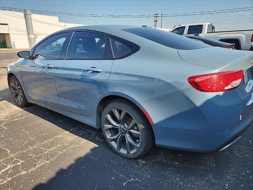2015 Chrysler 200 S