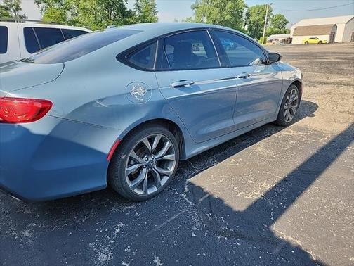 2015 Chrysler 200 S
