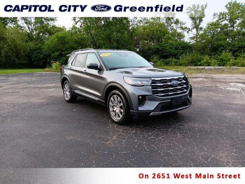Carbonized Gray Metallic 2025 Ford Explorer Active
