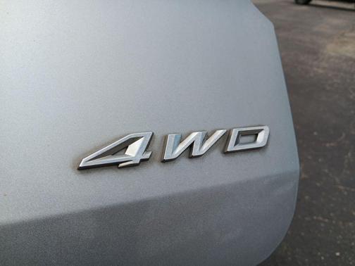 Silver Metallic 2023 Ford Explorer Limited