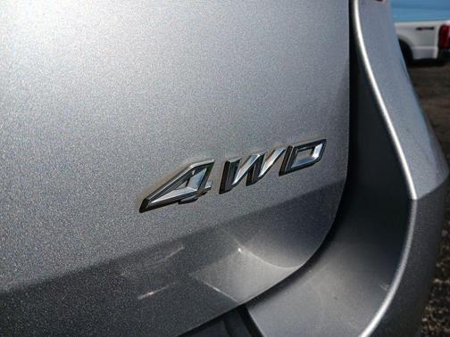 Silver Metallic 2023 Ford Explorer Limited