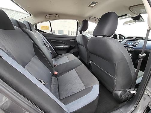 2024 Nissan Versa 1.6 SV