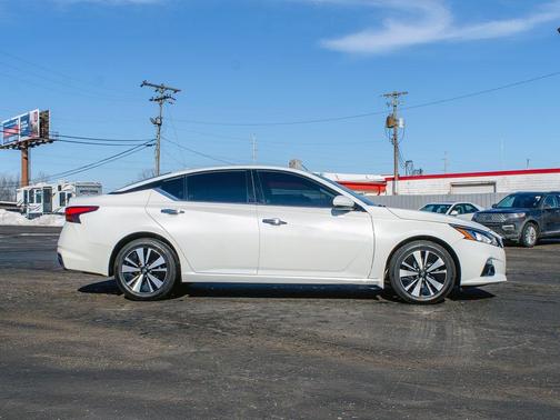 2021 Nissan Altima 2.5 SL