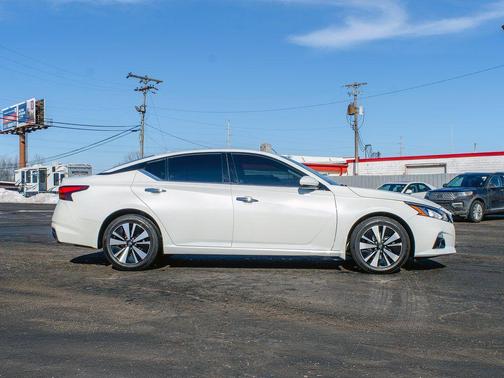 2021 Nissan Altima 2.5 SL