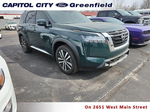 2022 Nissan Pathfinder Platinum 4WD