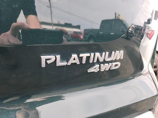 2022 Nissan Pathfinder Platinum 4WD