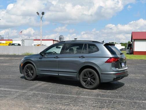 2022 Volkswagen Tiguan 2.0T SE R-Line Black 4MOTION