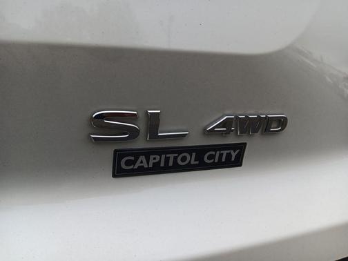 Pearl White Tricoat 2023 Nissan Pathfinder SL 4WD
