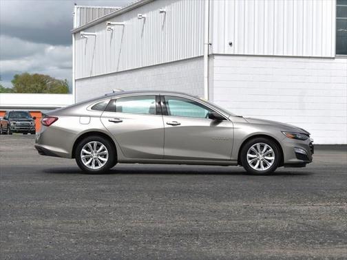 2022 Chevrolet Malibu FWD LT