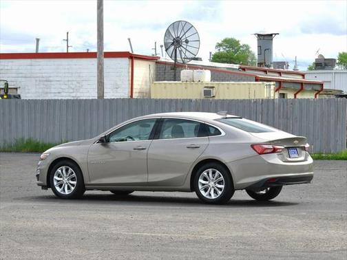 2022 Chevrolet Malibu FWD LT