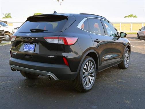 2022 Ford Escape Titanium