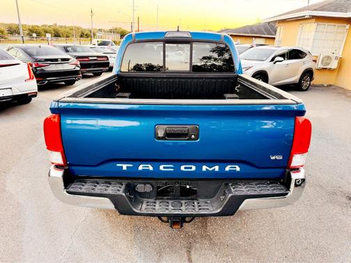 2017 Toyota Tacoma Base