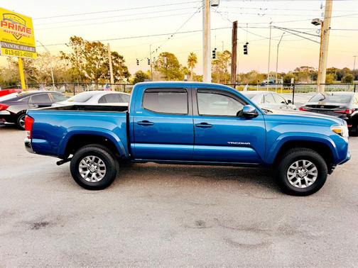 2017 Toyota Tacoma Base