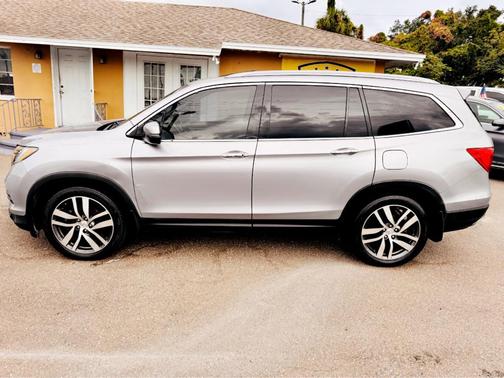 2017 Honda Pilot Touring