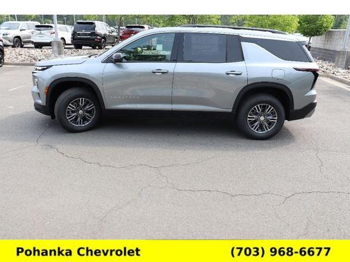 2025 Chevrolet Traverse LT