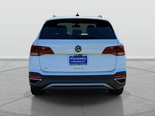 Pure White 2023 Volkswagen Taos 1.5T SE
