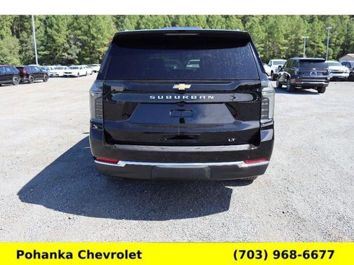 2025 Chevrolet Suburban LT
