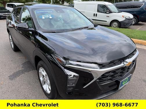 Mosaic Black Metallic 2024 Chevrolet Trax LS