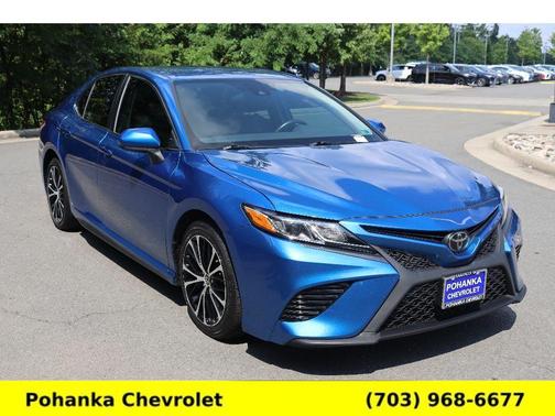2020 Toyota Camry SE